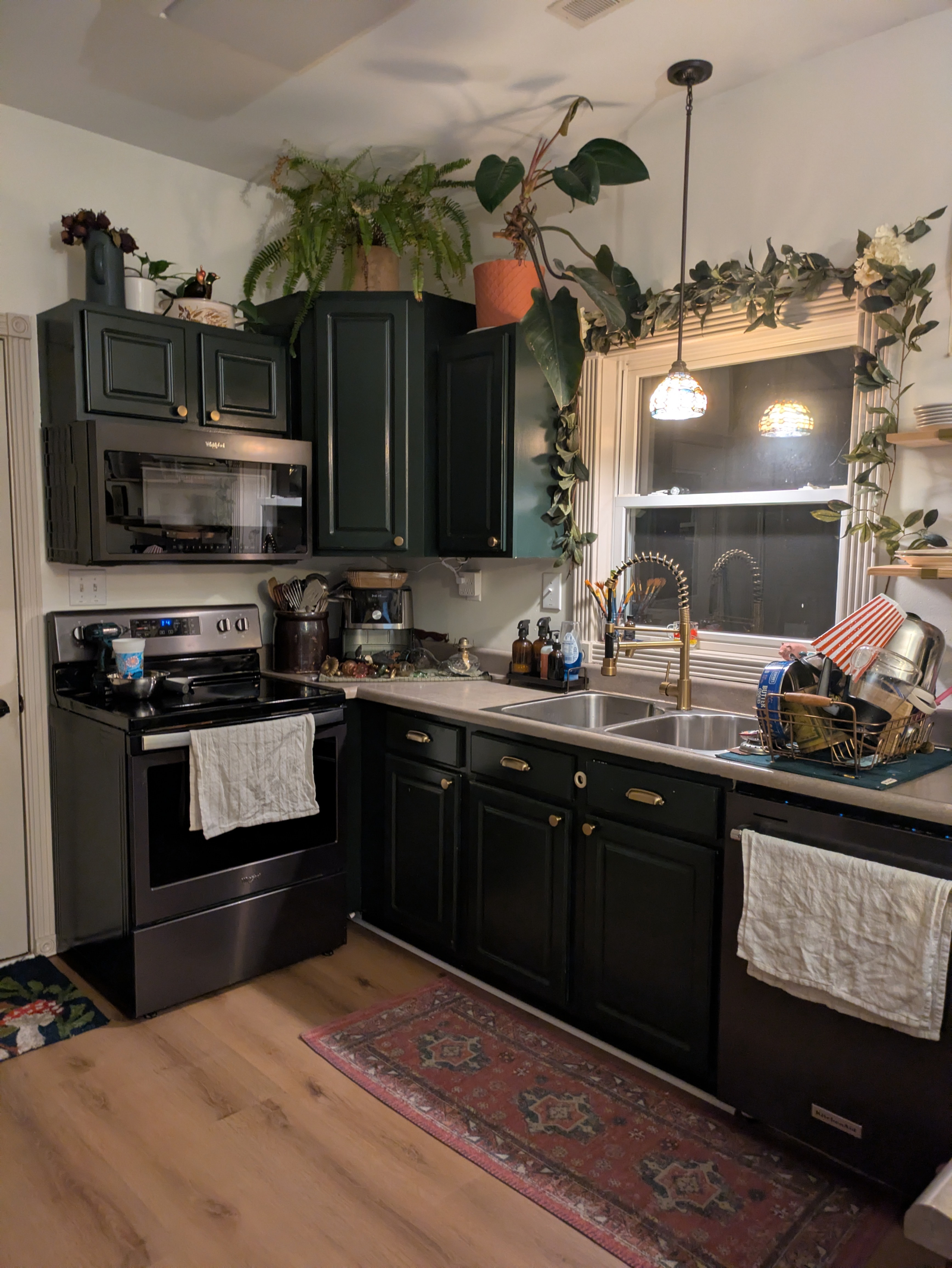 La moitié de la vue de la cuisine (de nouvelles photos à venir bientôt)