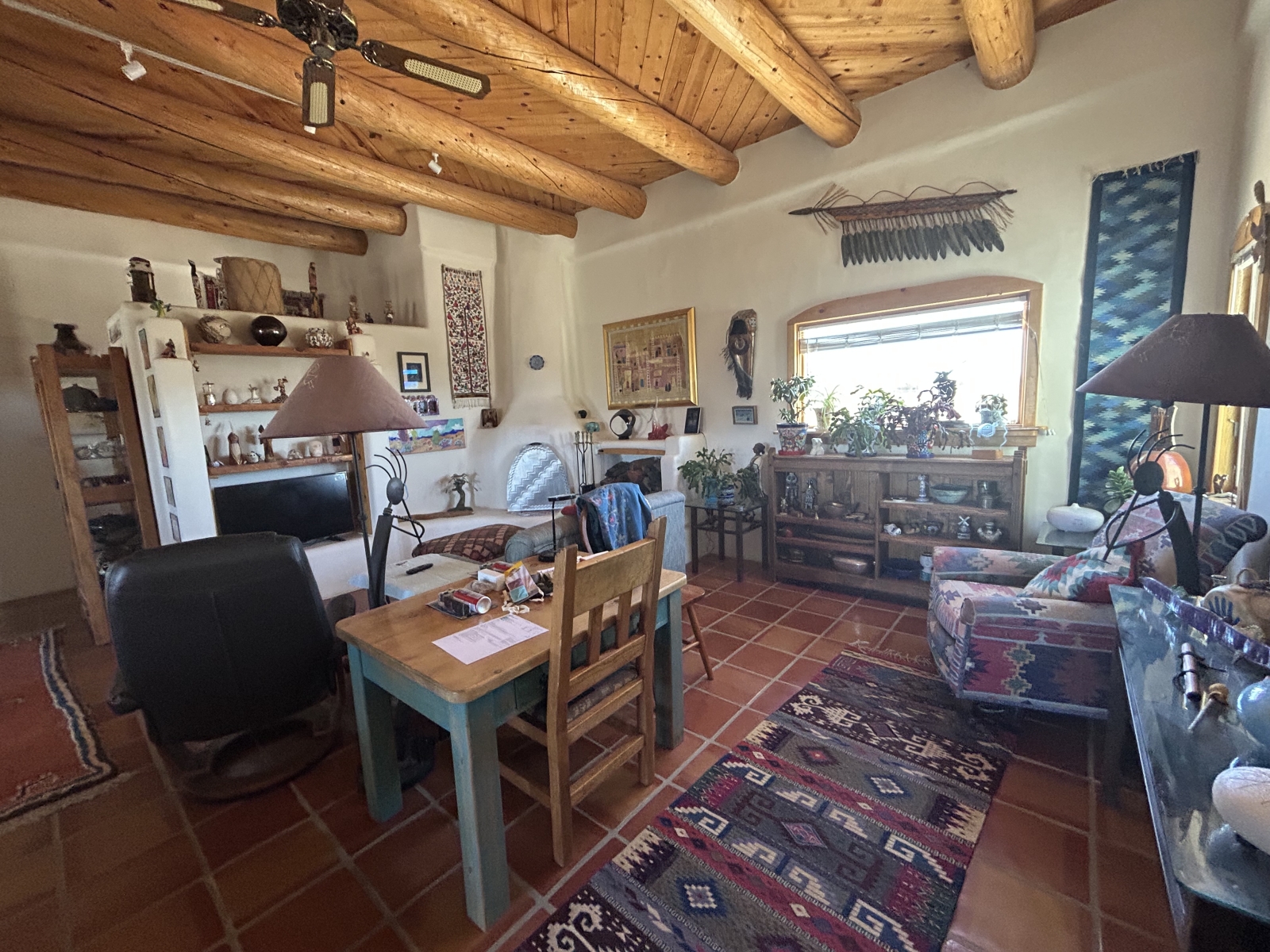 Taos !   Disponibilité automne et hiver dans les Montagnes Rocheuses fraîches.   Globe ou non-simultané, ou Pluton !