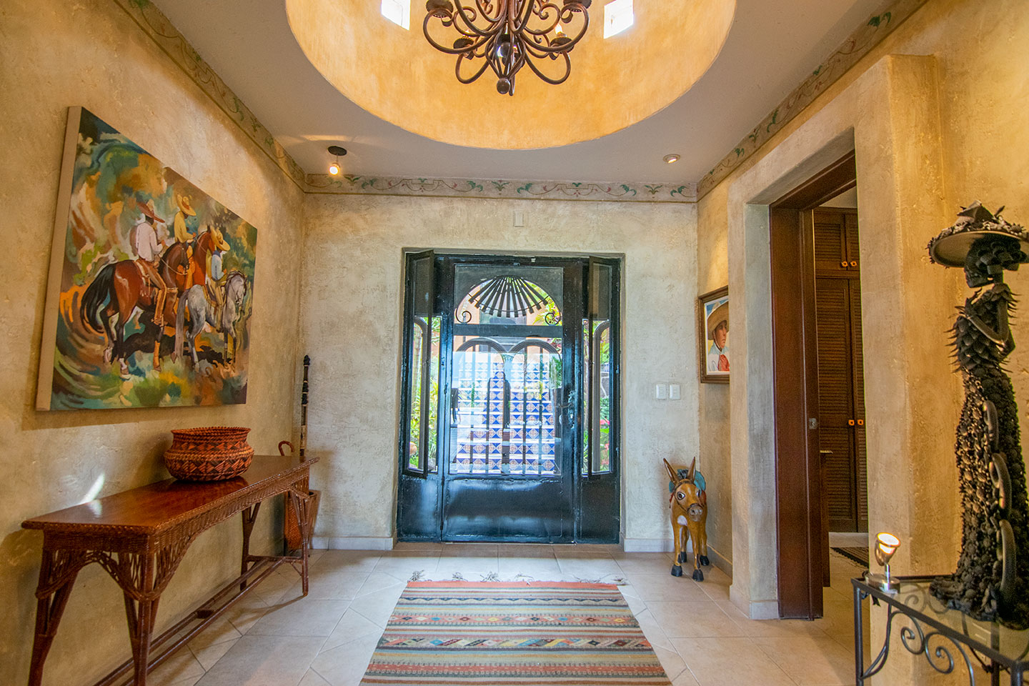 Vista interna da entrada do hall