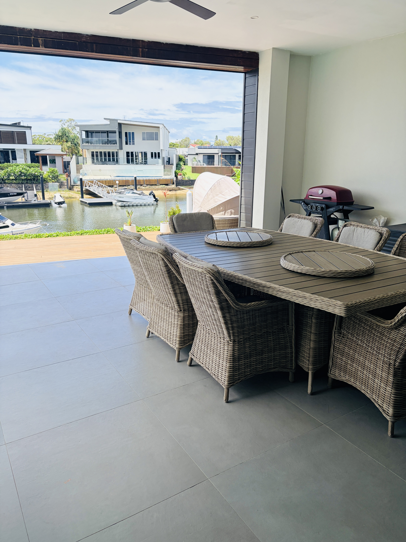 Retiro en la costa de oro – piscina para dormir, sauna, 10 minutos para las mejores playas