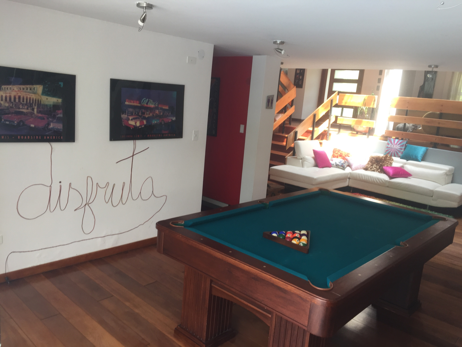 Casa Familiar Luminosa e Espaçosa em Cumbayá/Quito/Equador