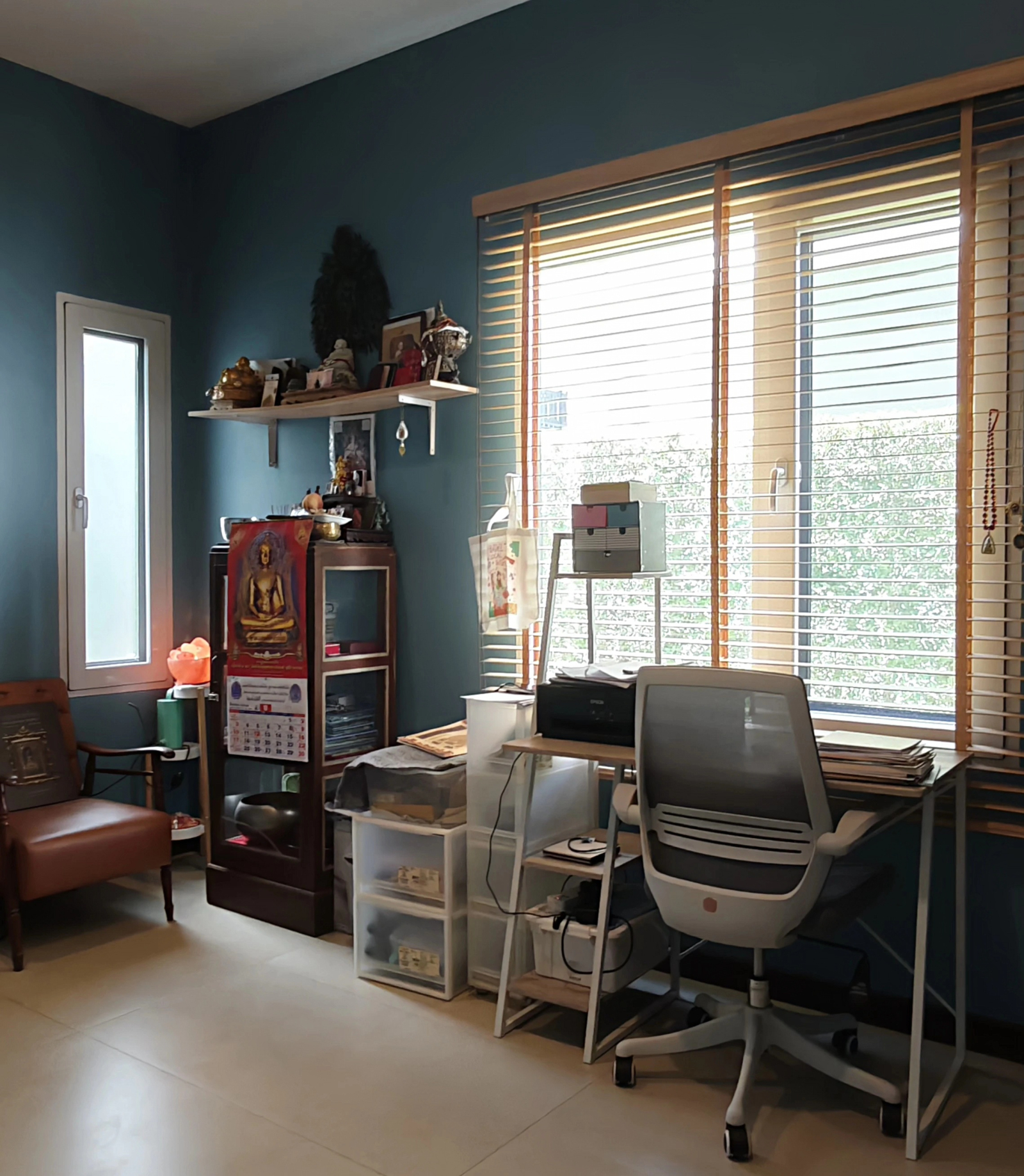 1st Floor, work station