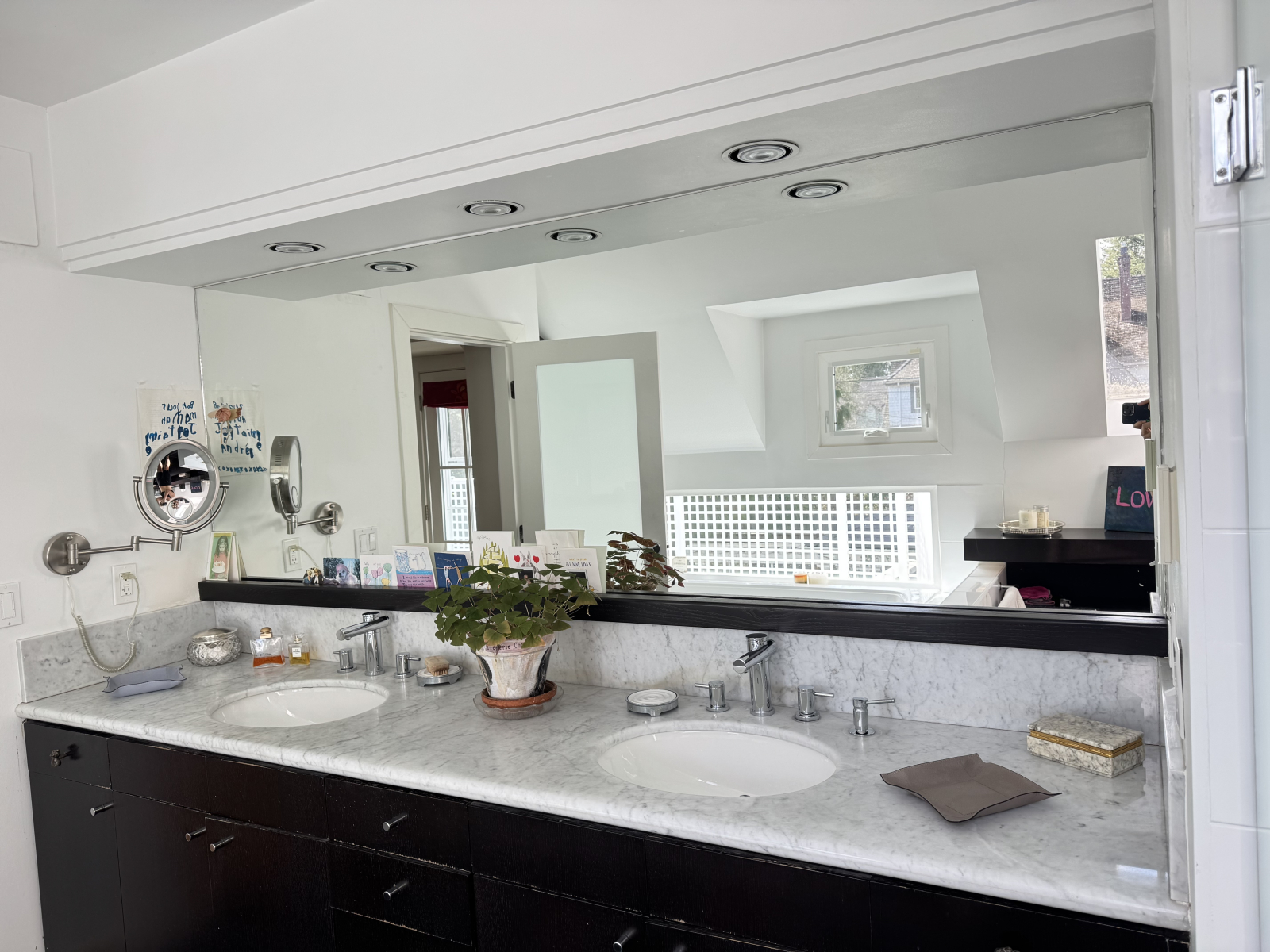 Master bedroom ensuite