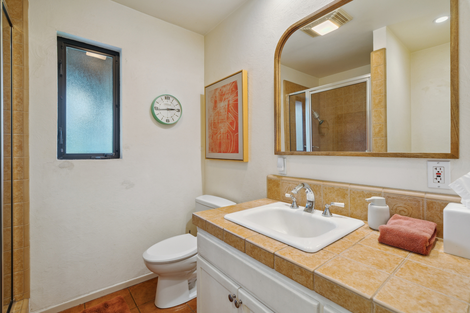 Bagno in ingresso con doccia