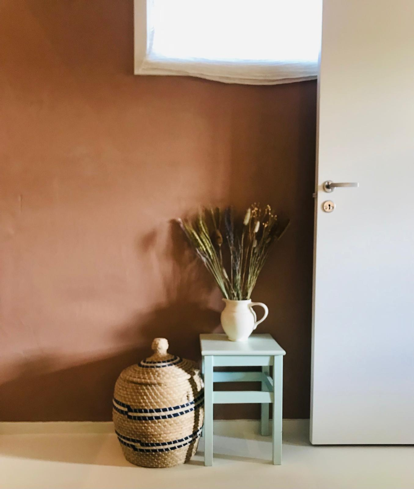 Hallway / under the stairs room, downstairs