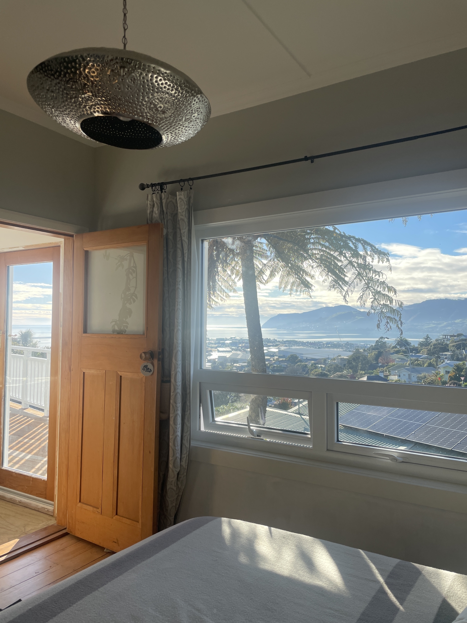 Sunny Nelson Home Between Mountains, Beaches & National Parks