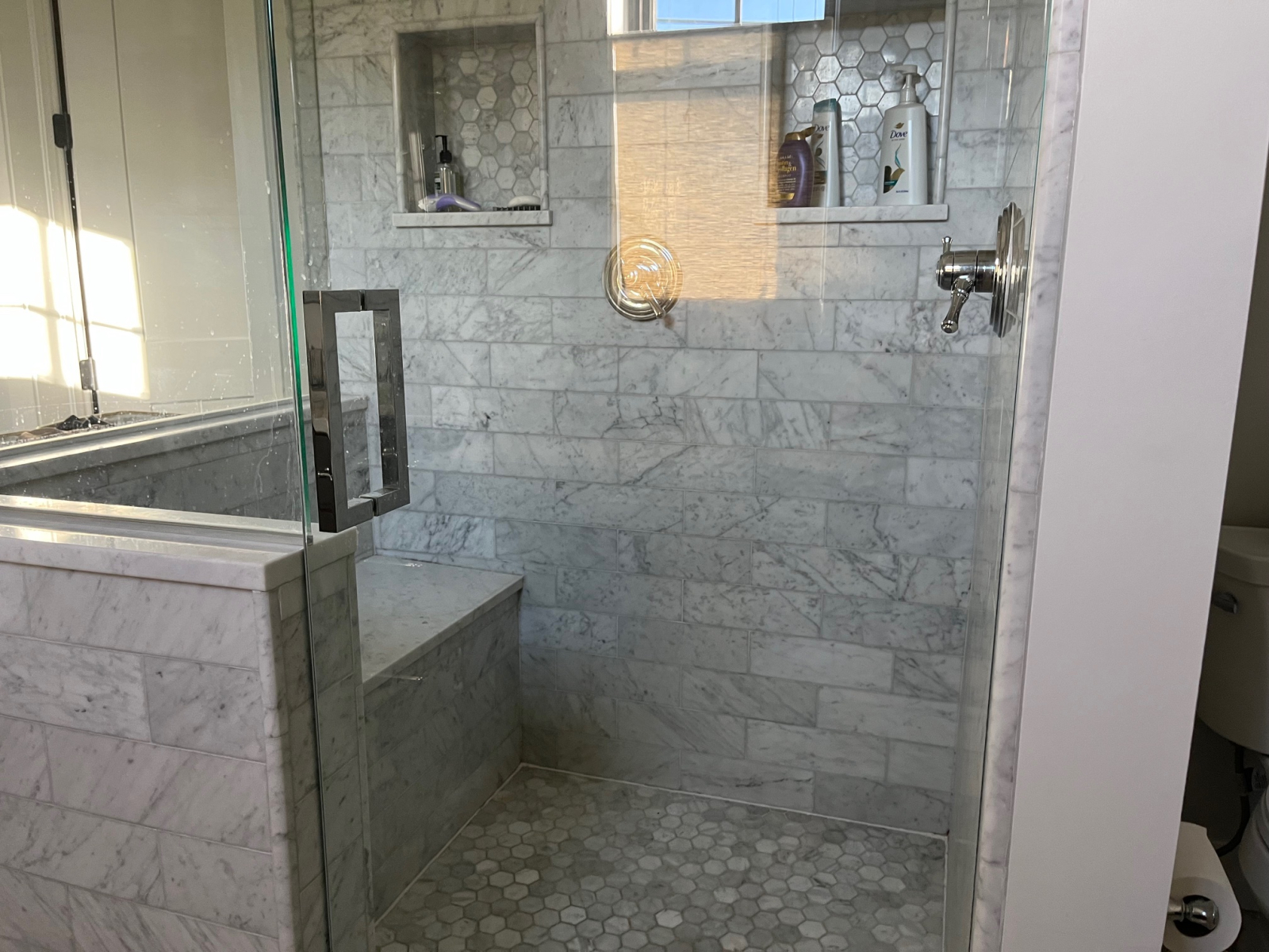 chuveiro no banheiro principal