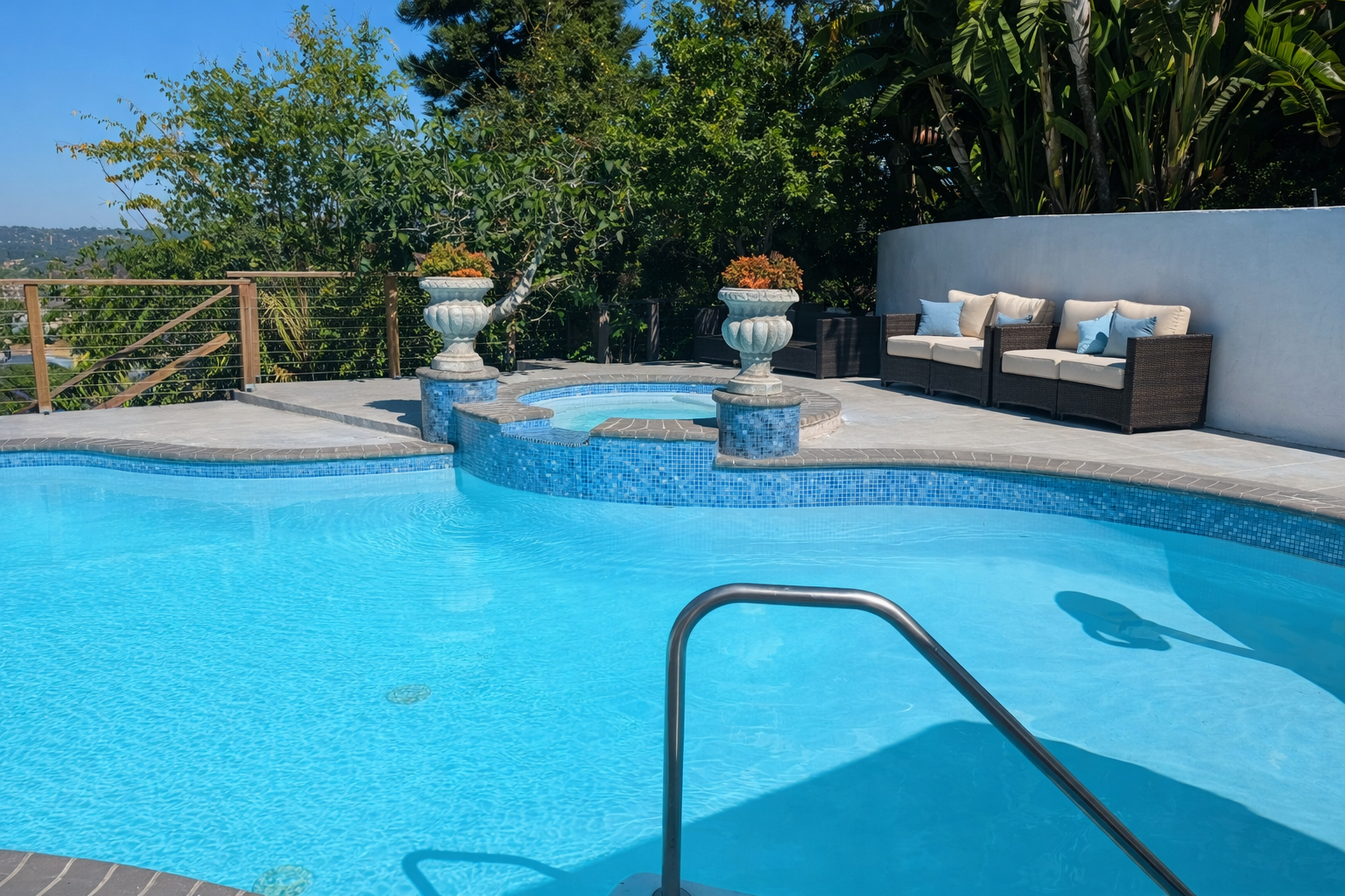 Búsqueda de casa en piscina en California para el intercambio de verano 2026