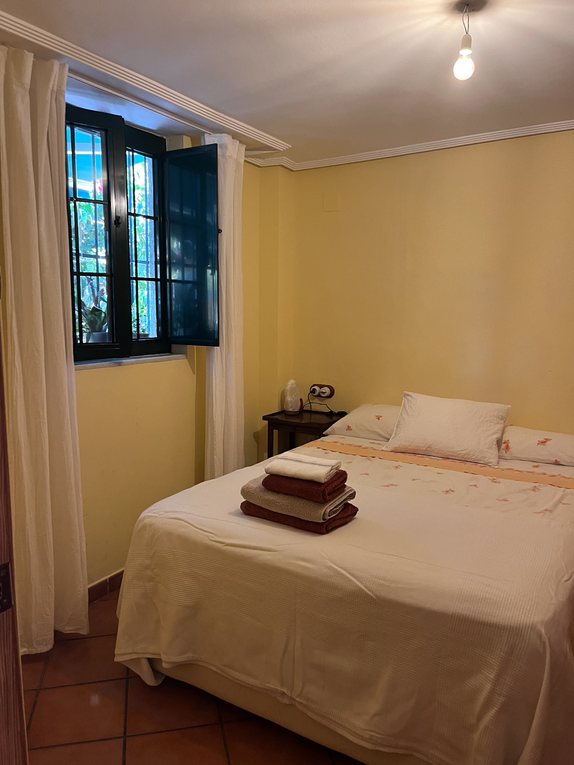 Charming British-Andalusian little Cottage in city centre close to amazing beaches