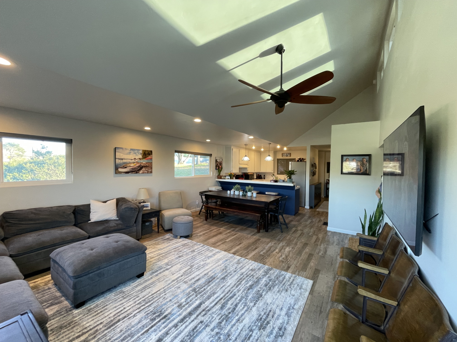 Kom lekker op de bank liggen en plan je avonturen!