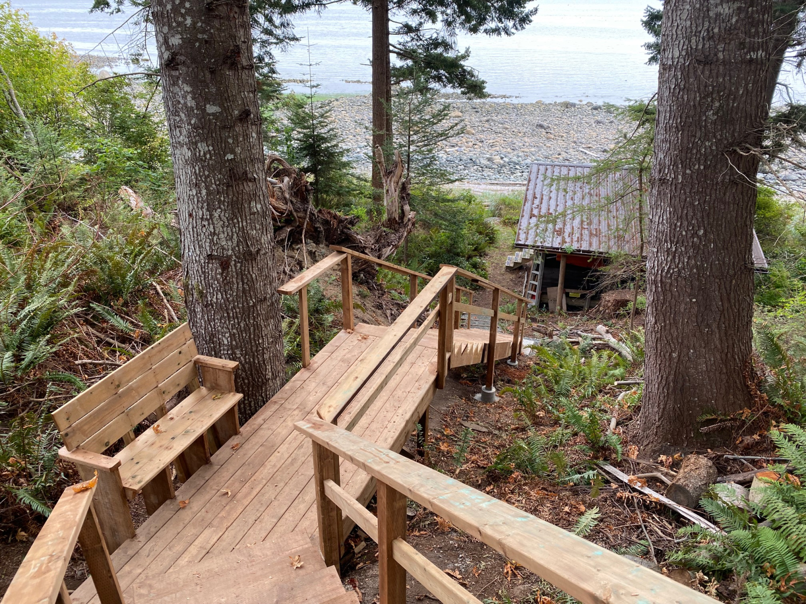 Kom genieten van ons prachtige, rustige en vriendelijke eiland aan de westkust van Canada!