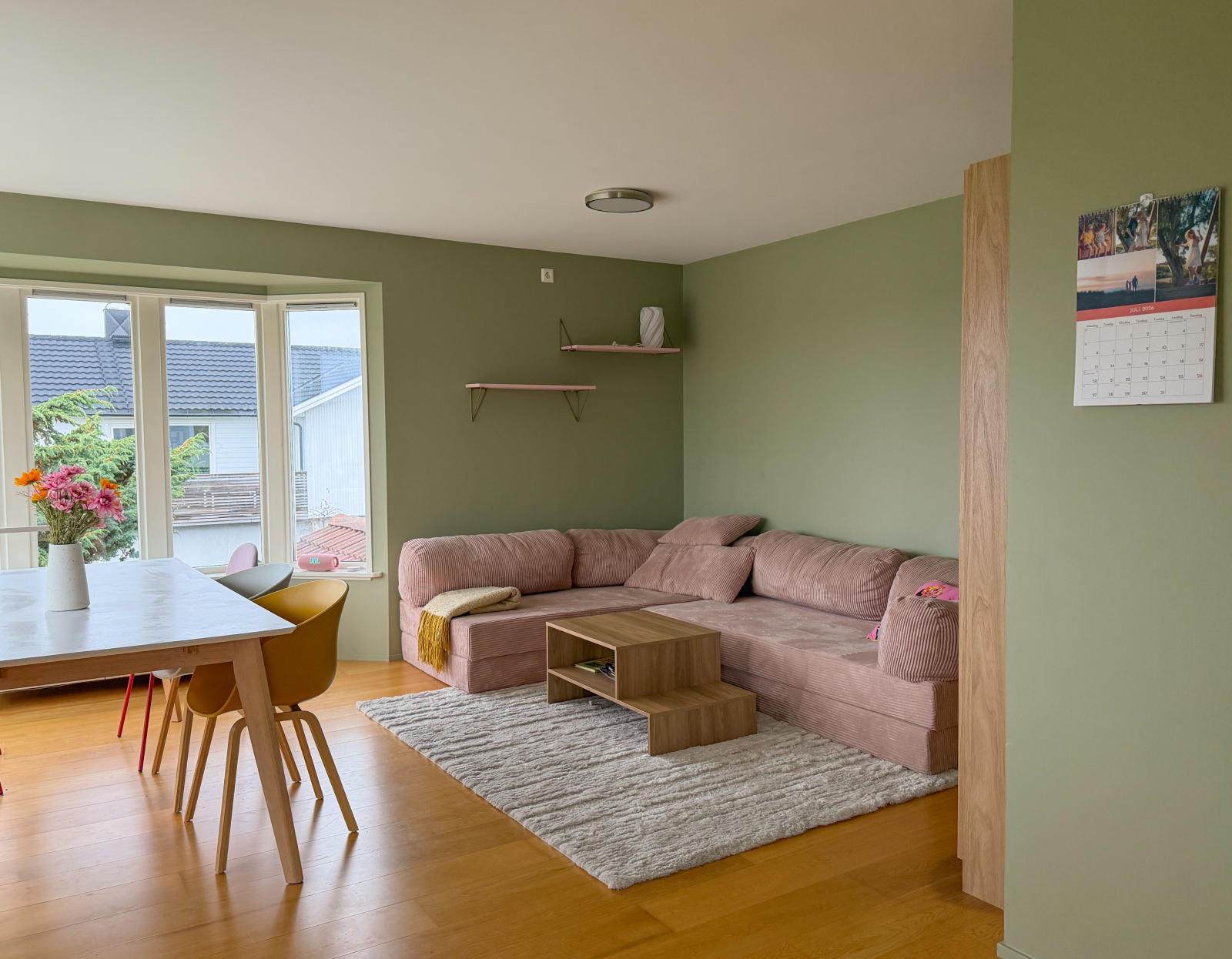 4 bedroom (8 beds) house in Ålesund with private yard