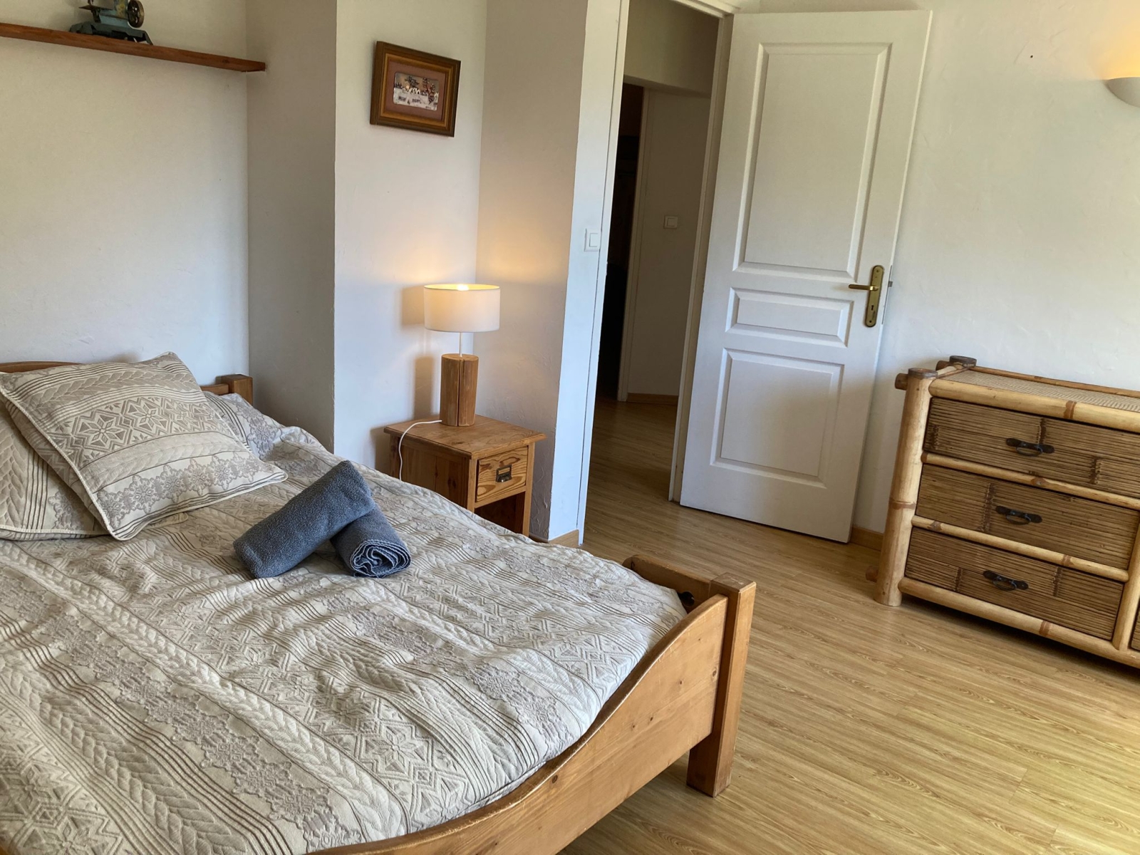 Sunny family chalet at the gateway to the Mercantour National Park