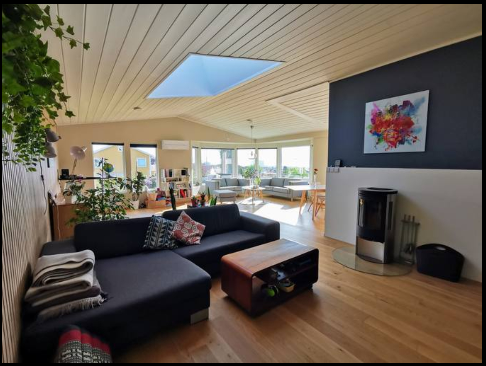 Livingroom seen from TV area