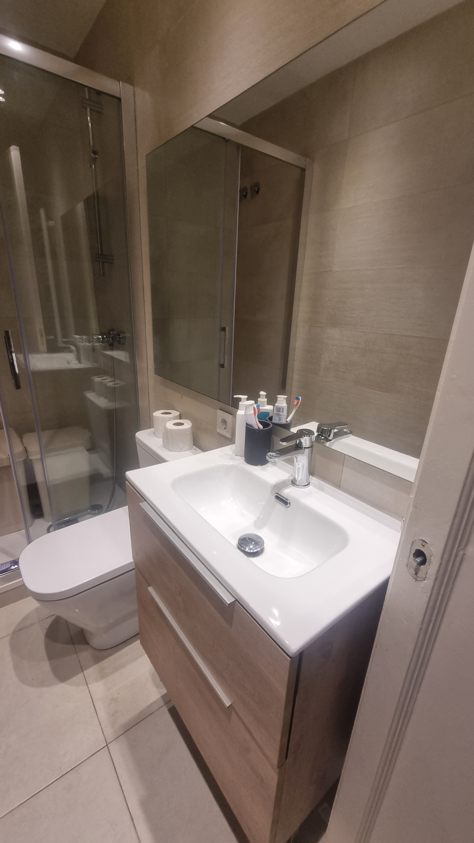 Large Lux Barcelona Apartment