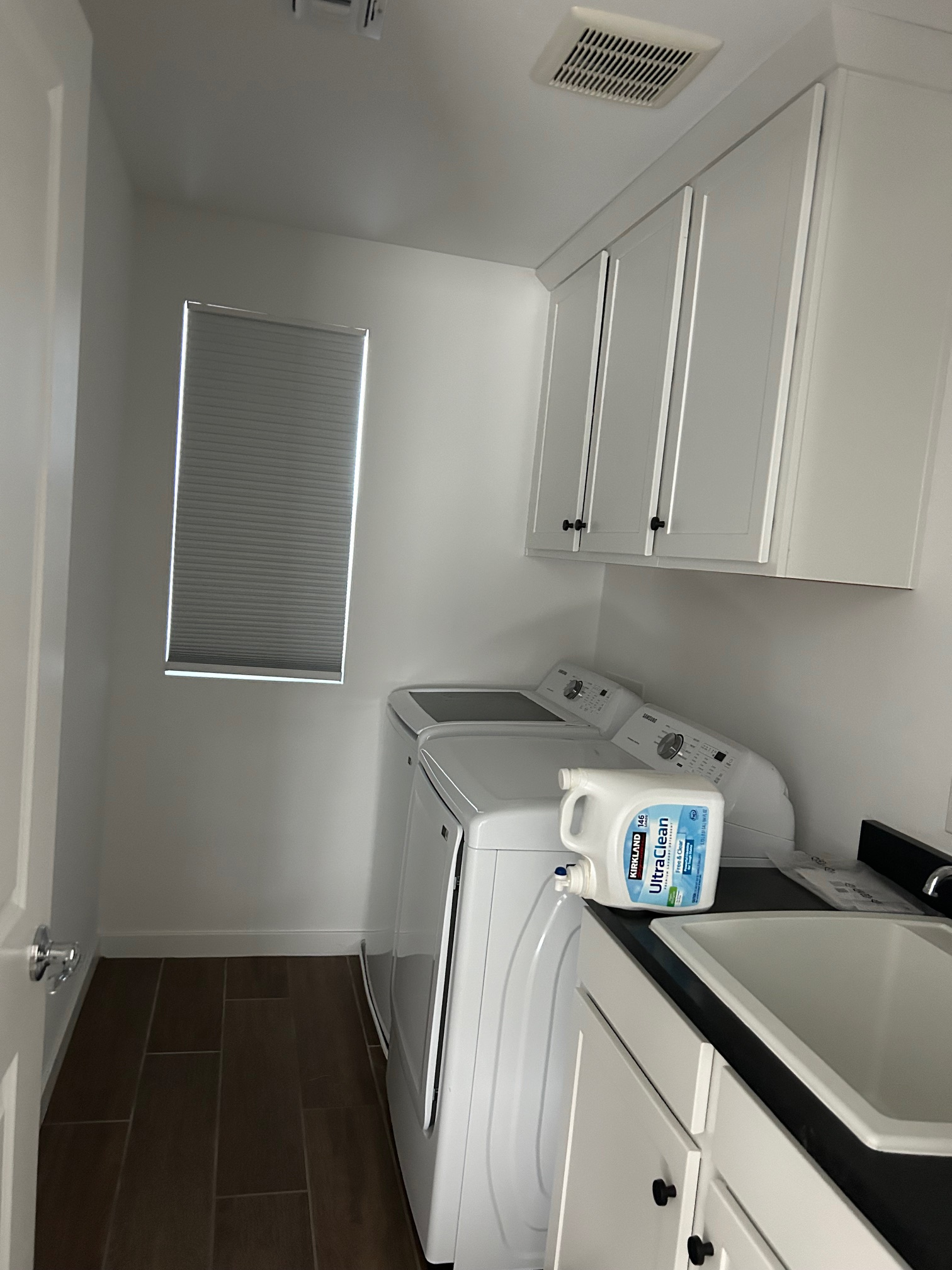 Lavadero completo con fregadero