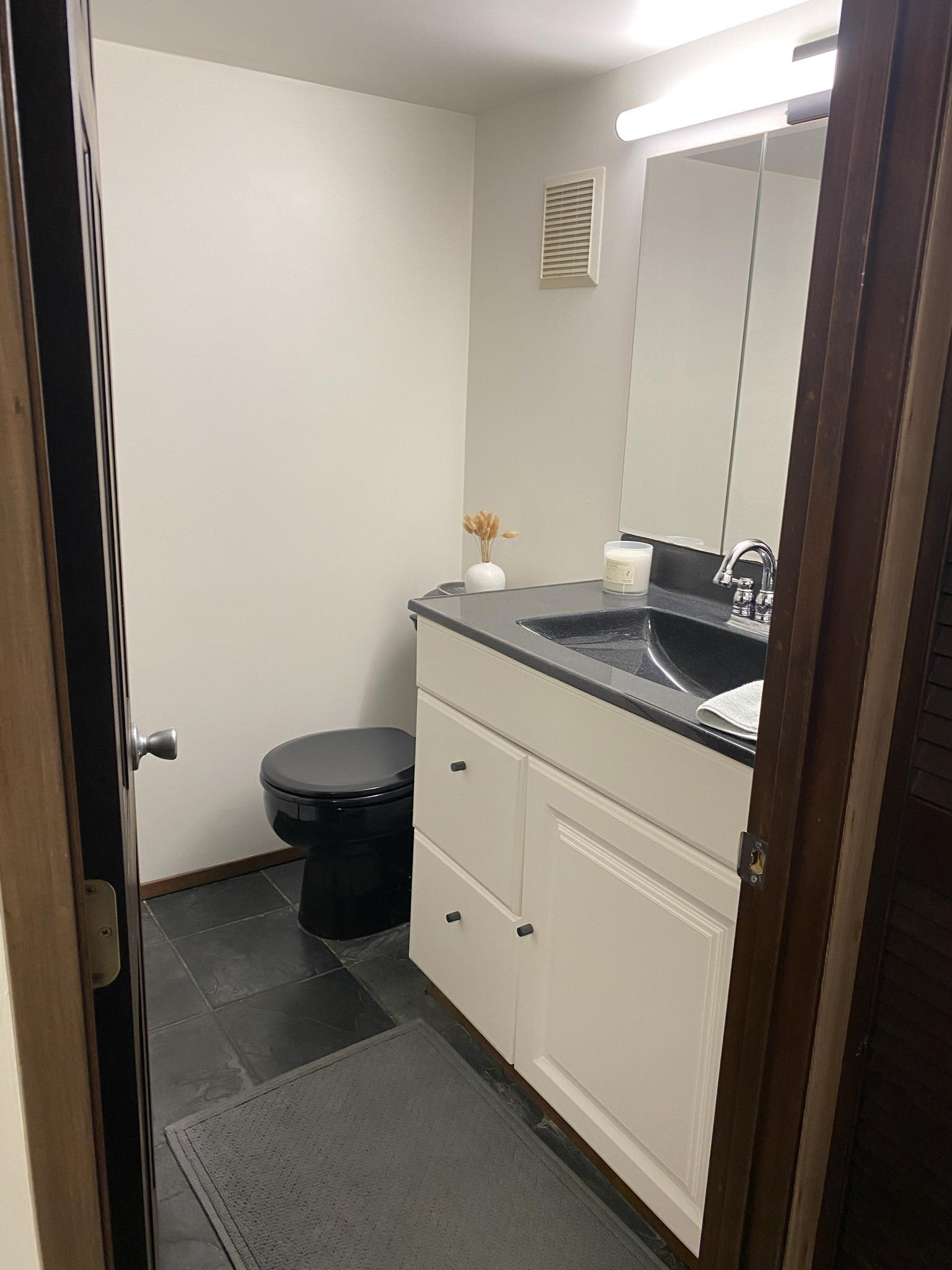 Grotto apartment bathroom