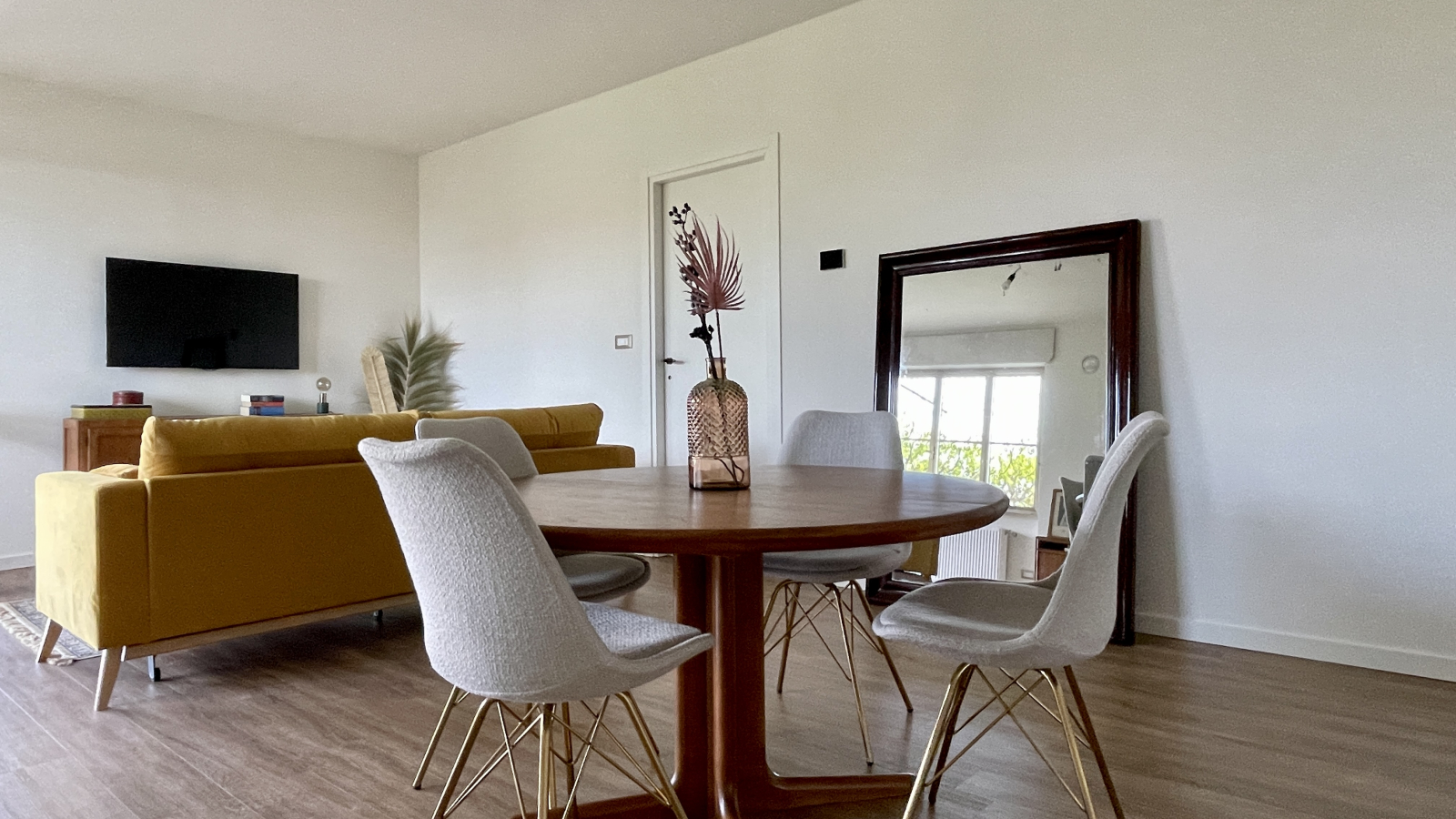 Villa Mirella  Holiday House in Piedmont wine region, Italy