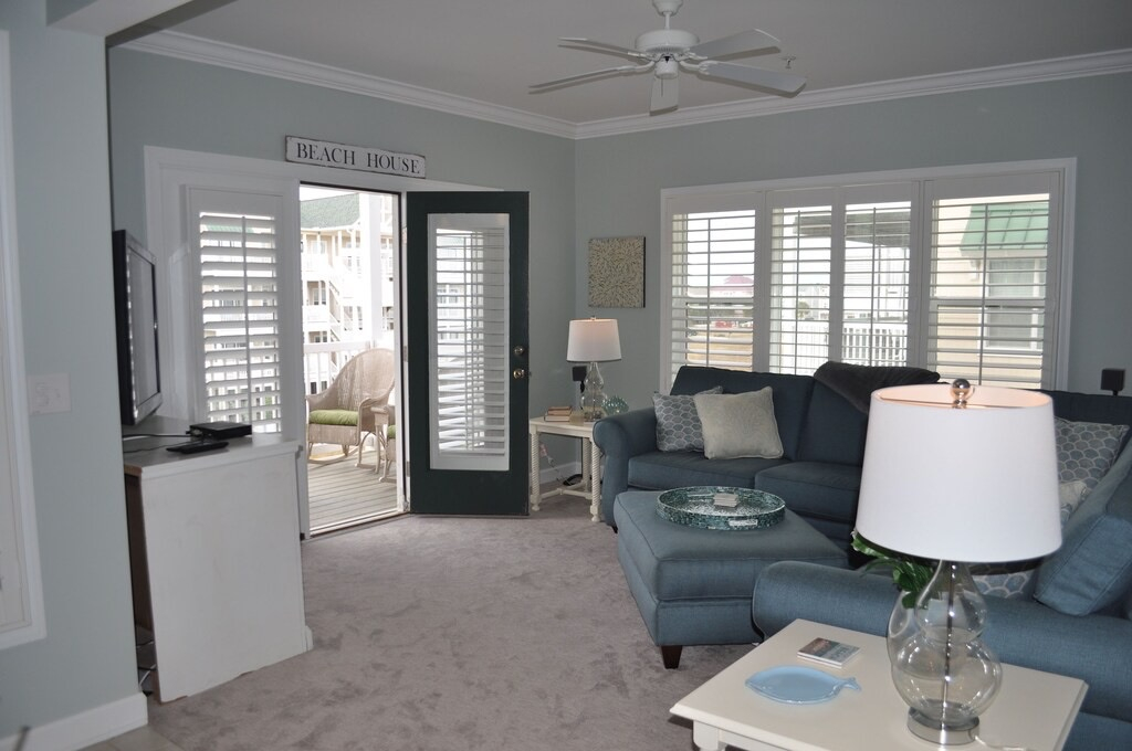 A comfortable living room, perfect for reading a book or watching a movie.