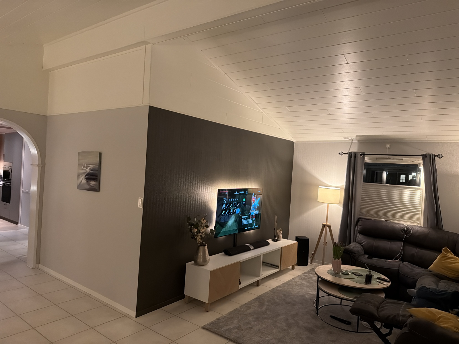 Casa de família norueguesa tranquila perto da natureza, no norte da Noruega.