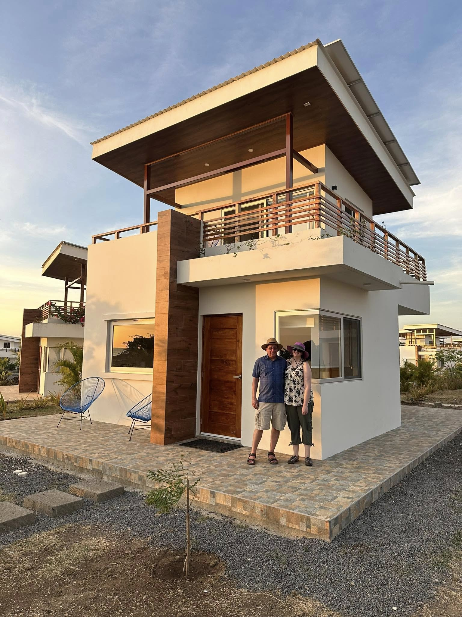Vista frontal de Tiny Home