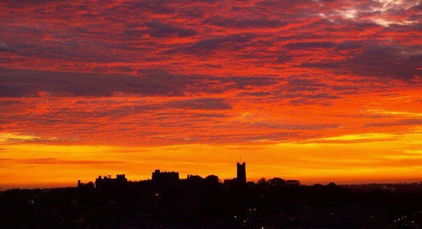 Neighbour to a Norman Castle in Lancaster City Centre! Lake District 40mins away.