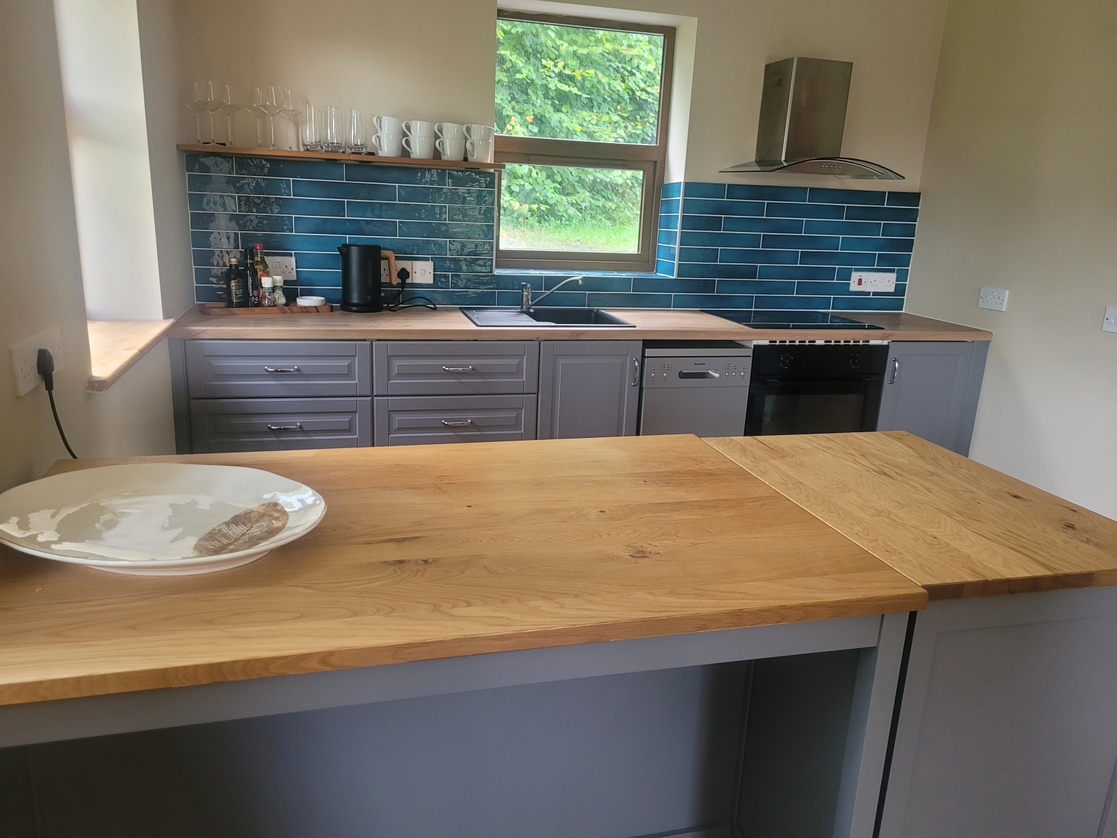 Accogliente cottage moderno a poca distanza a piedi da Westport Town e altri servizi locali