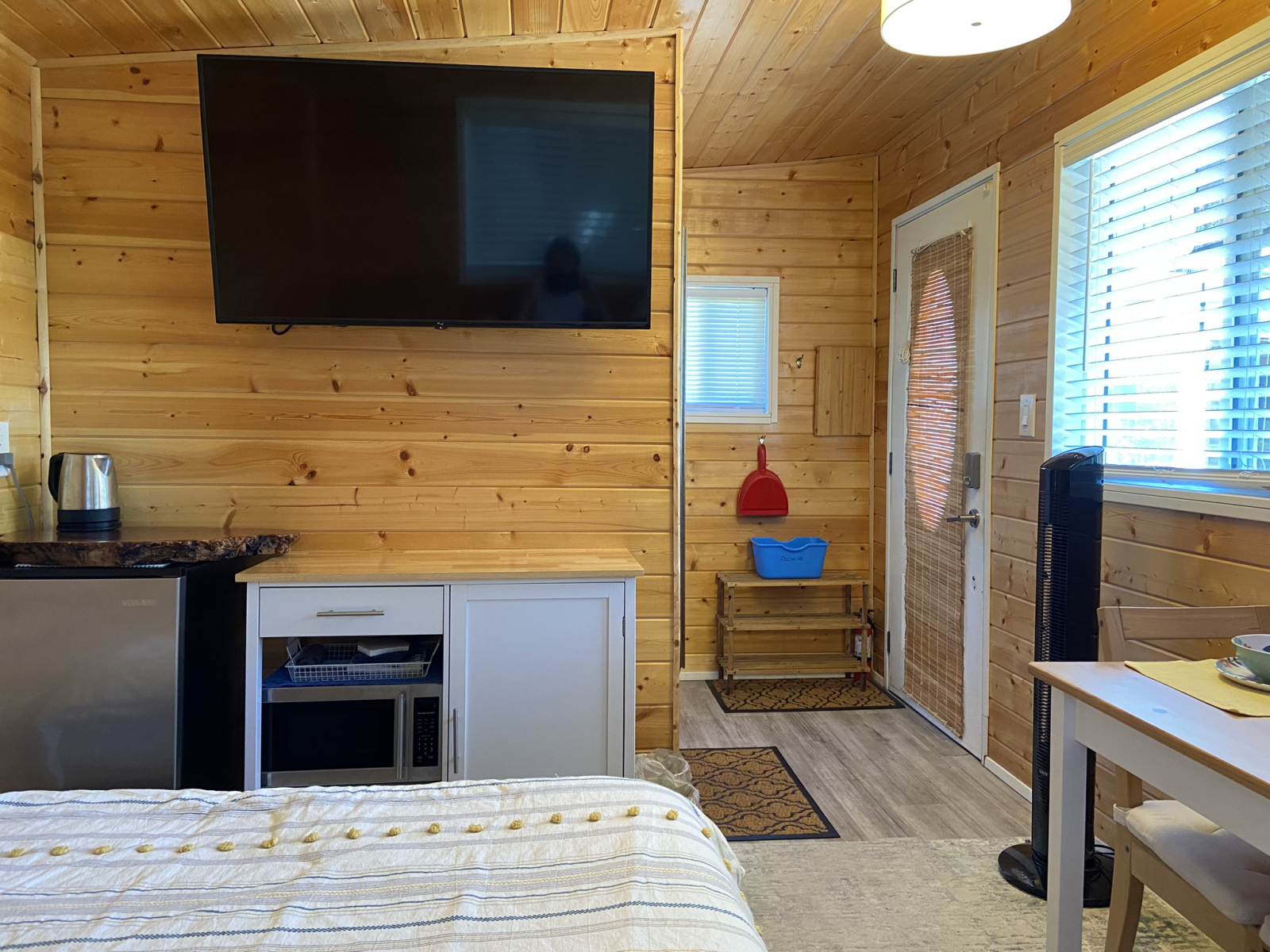 Studio cabin