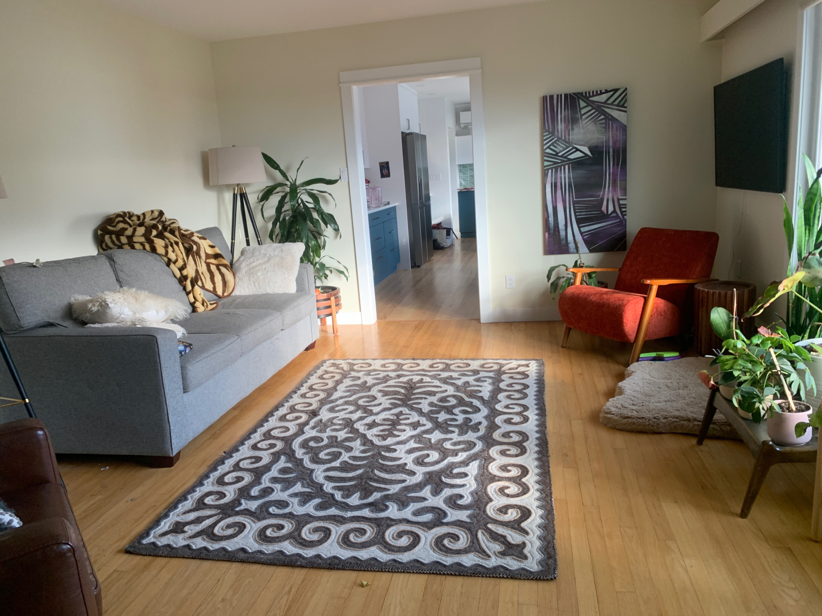 En el salón de arriba.