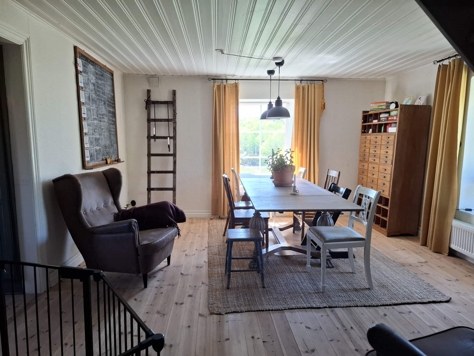 Karakteristiek huis in het Zweedse bos