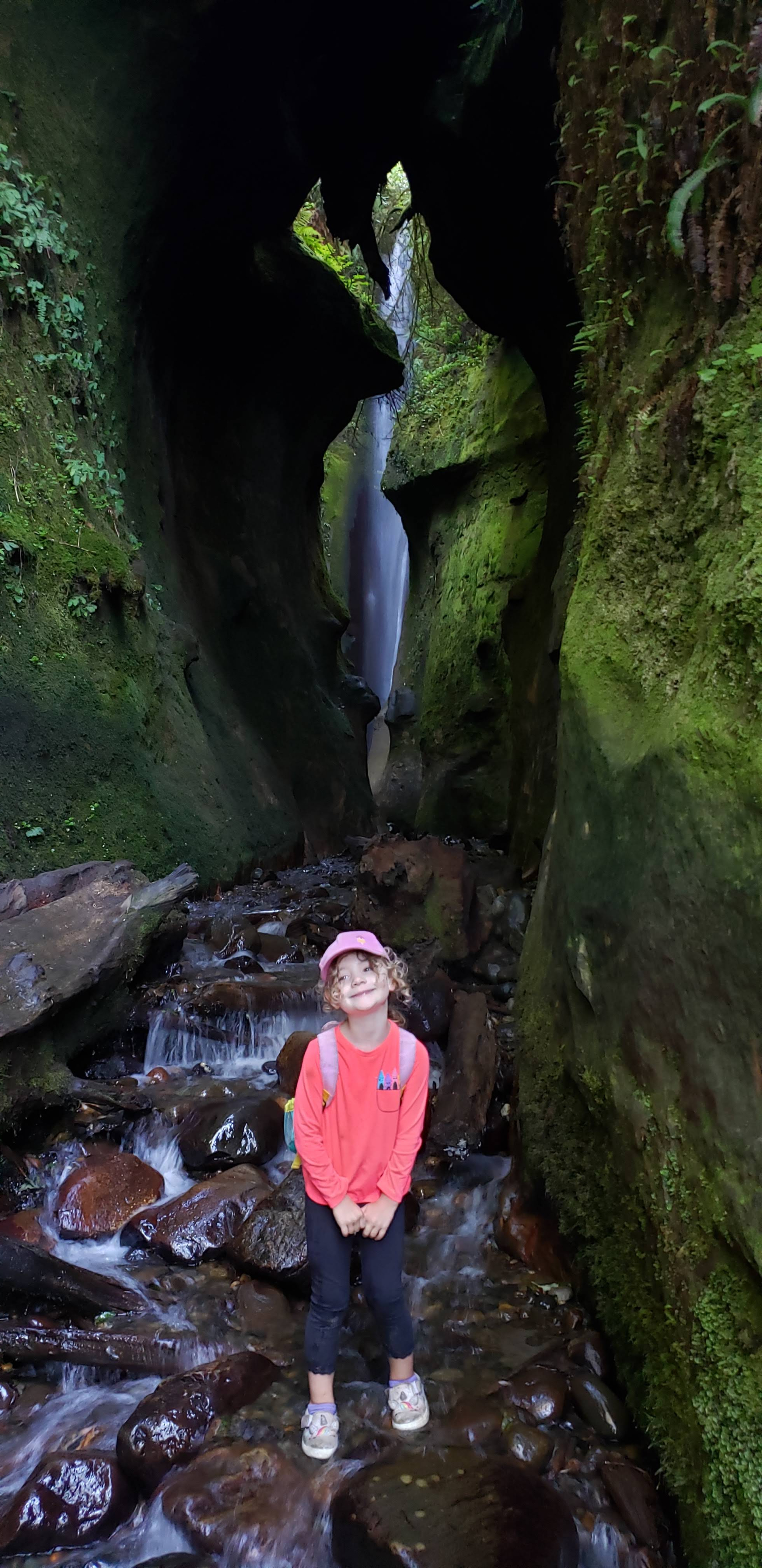 Waterval van Sombrio Beach