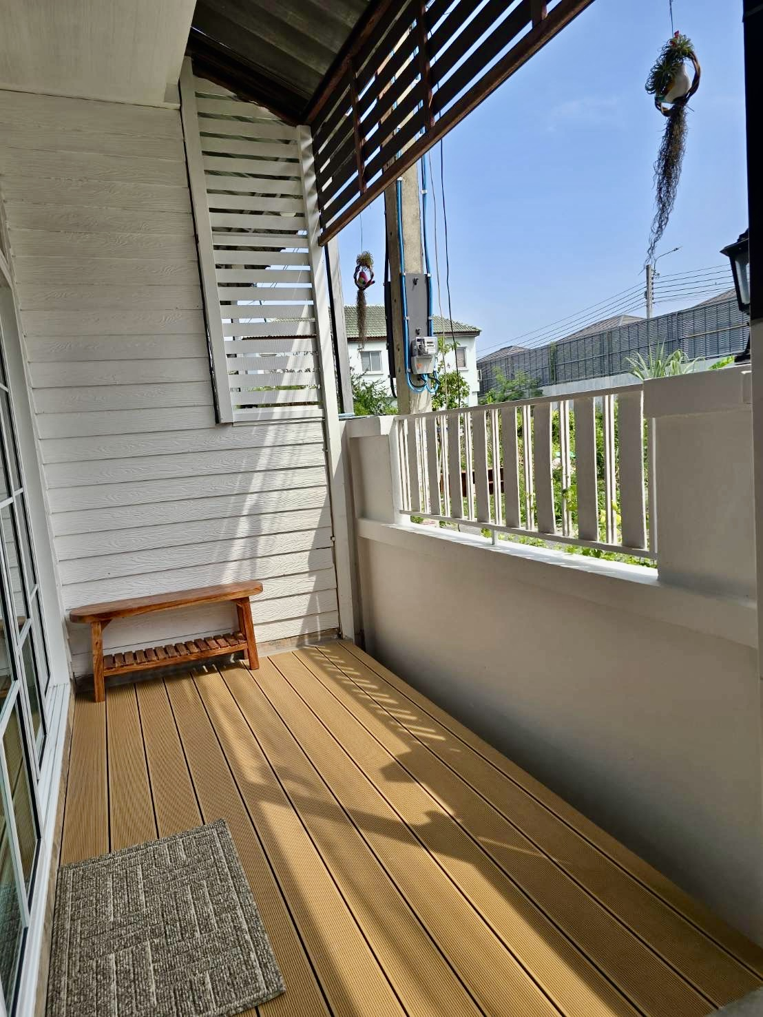 Live like a local in quiet neighborhood of Bangkok