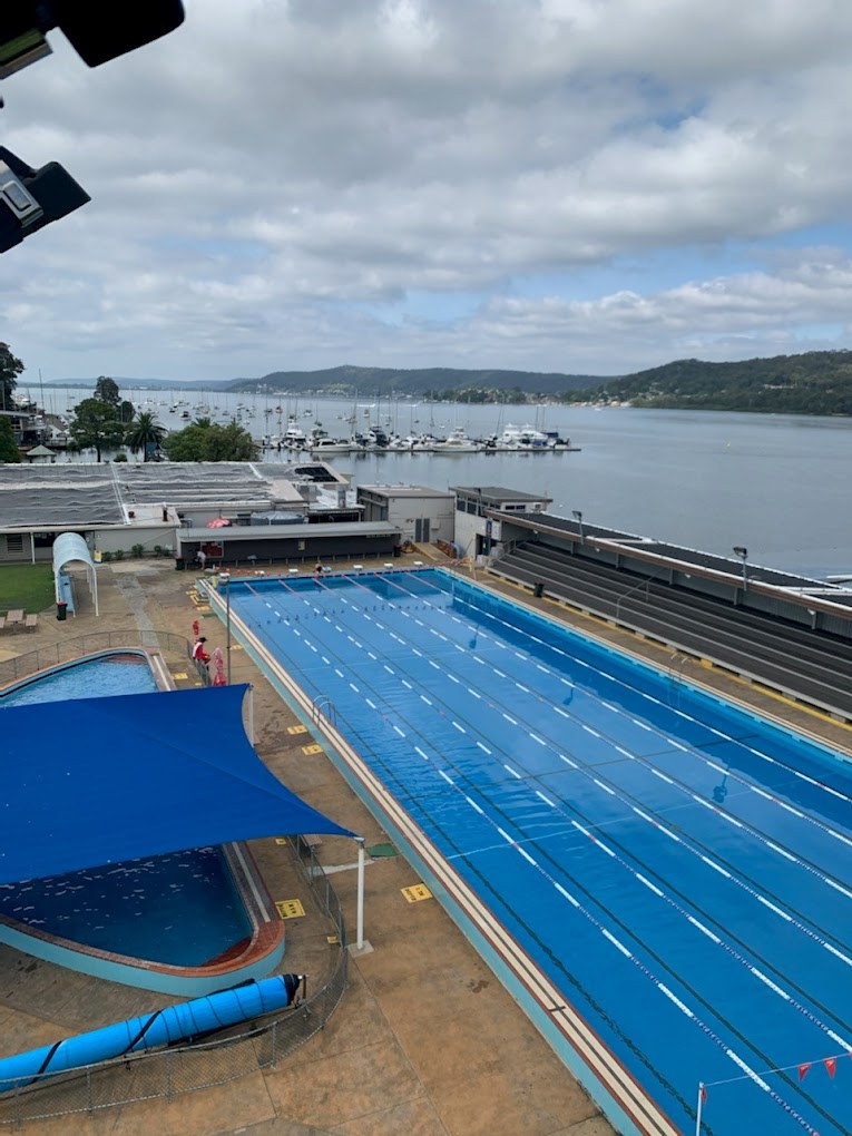 Los nadadores pueden visitar la Piscina Olímpica de Gosford, una piscina climatizada al aire libre d ...