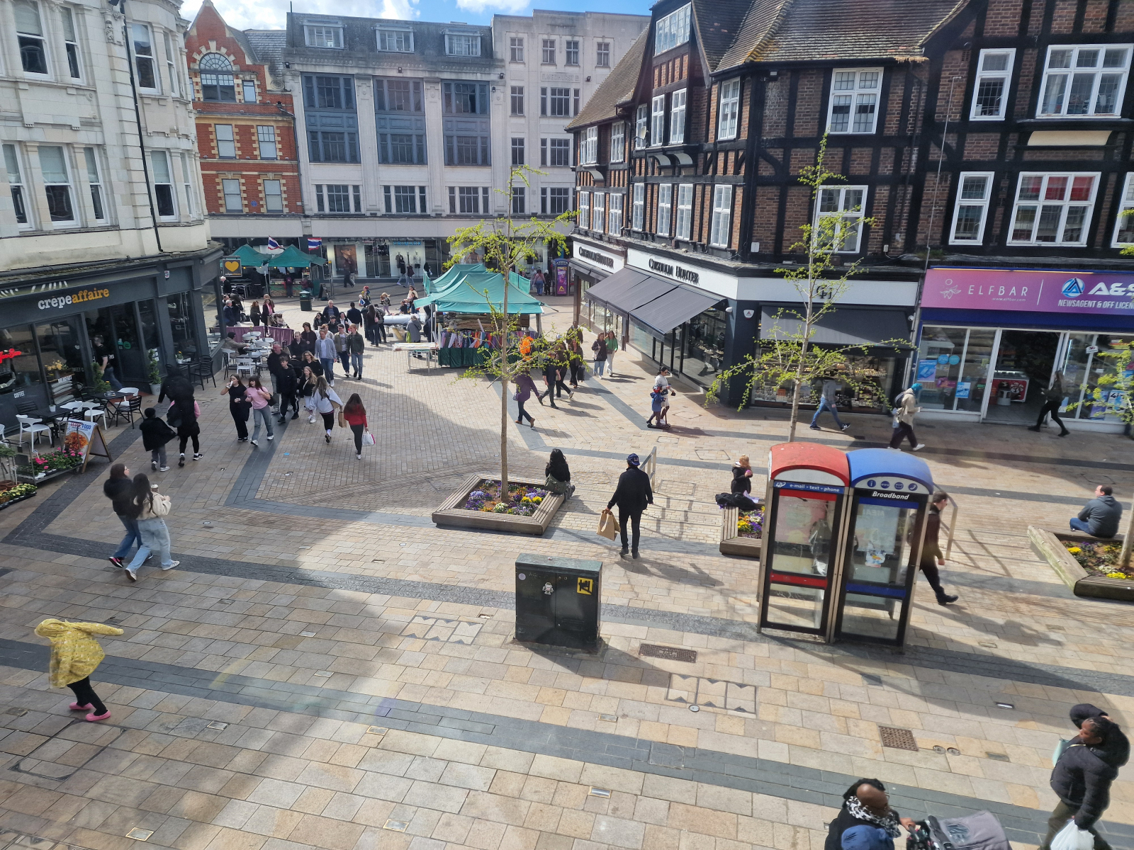 Bromley town centre 15 minutes walk from the house