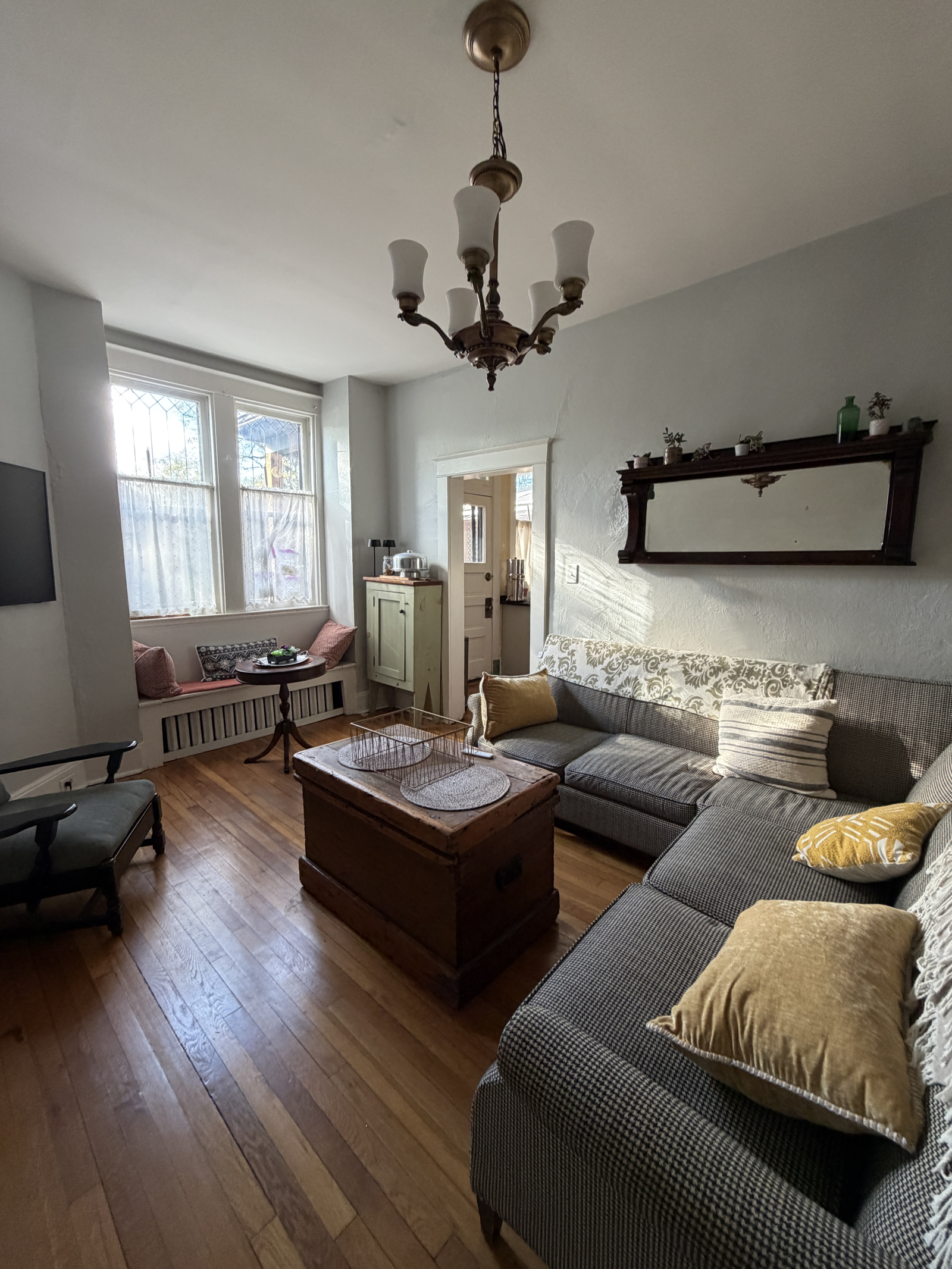 Casa vittoriana in un quartiere storico vicino a un parco splendido