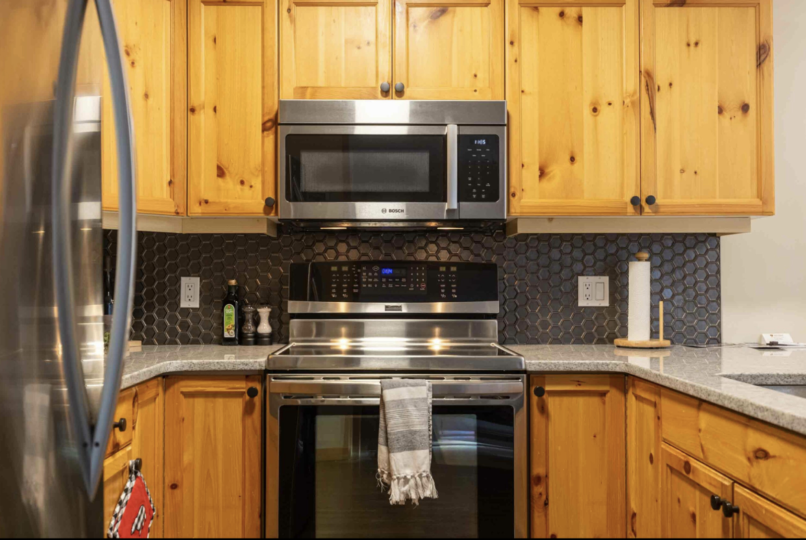 Cozy Mountain Retreat | | Ski, Golf, Bike, Hike & Explore