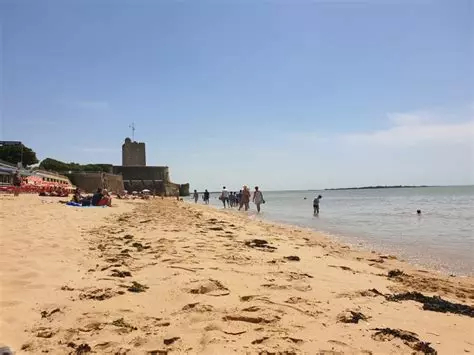 FOURAS LES BAINS