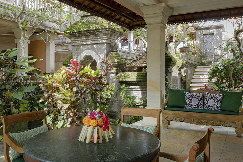 Pensión boutique en el corazón de Ubud, con jardines exuberantes, piscina, spa y acceso a todo.