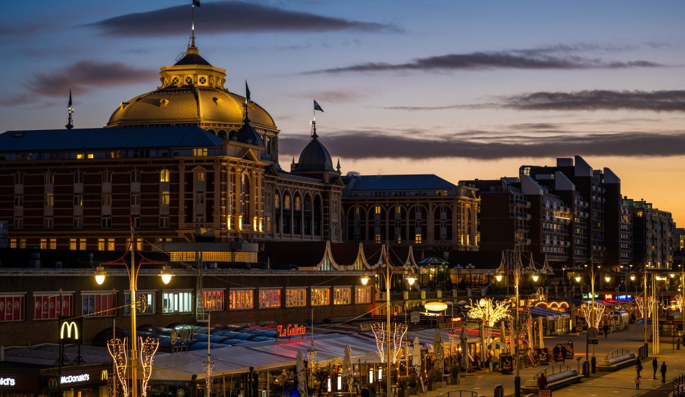 Scheveningen. La località balneare più famosa dei Paesi Bassi a 35 minuti di auto. Vista sulla Kuhrh ...