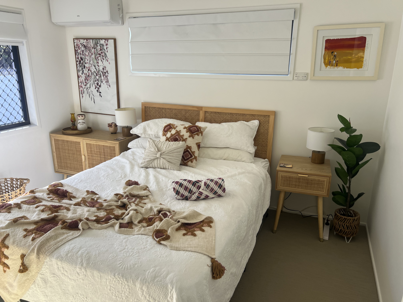 2nd Bedroom with Queen bed.