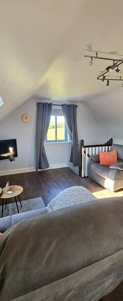 Espace TV Loft balayé par le vent