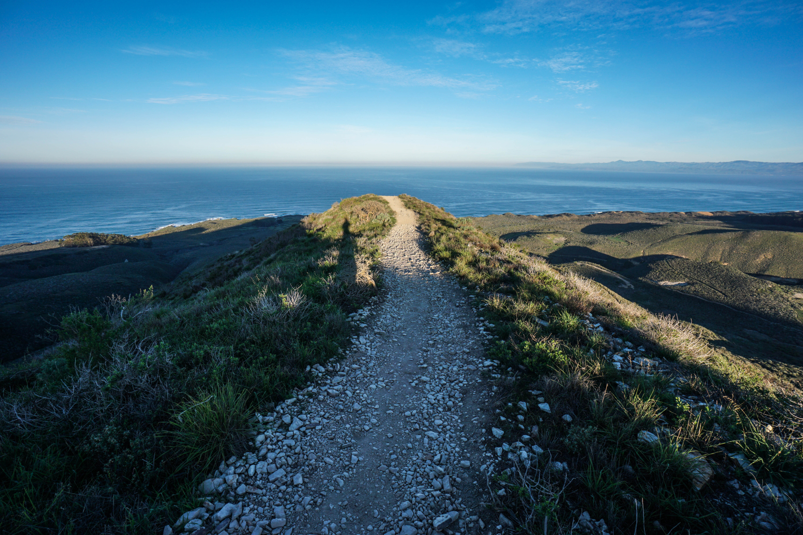 Valencia Peak Trail, een van de vele paden in de omgeving met een prachtig uitzicht. Gelegen in Mont ...