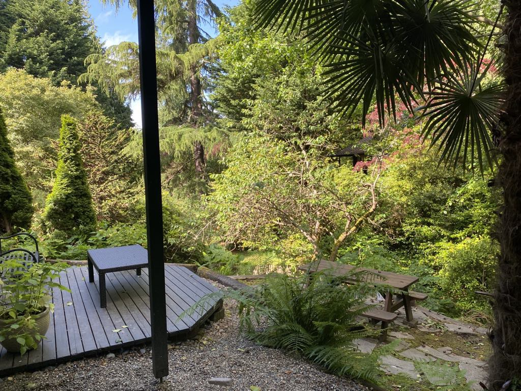 Grotto apartment deck