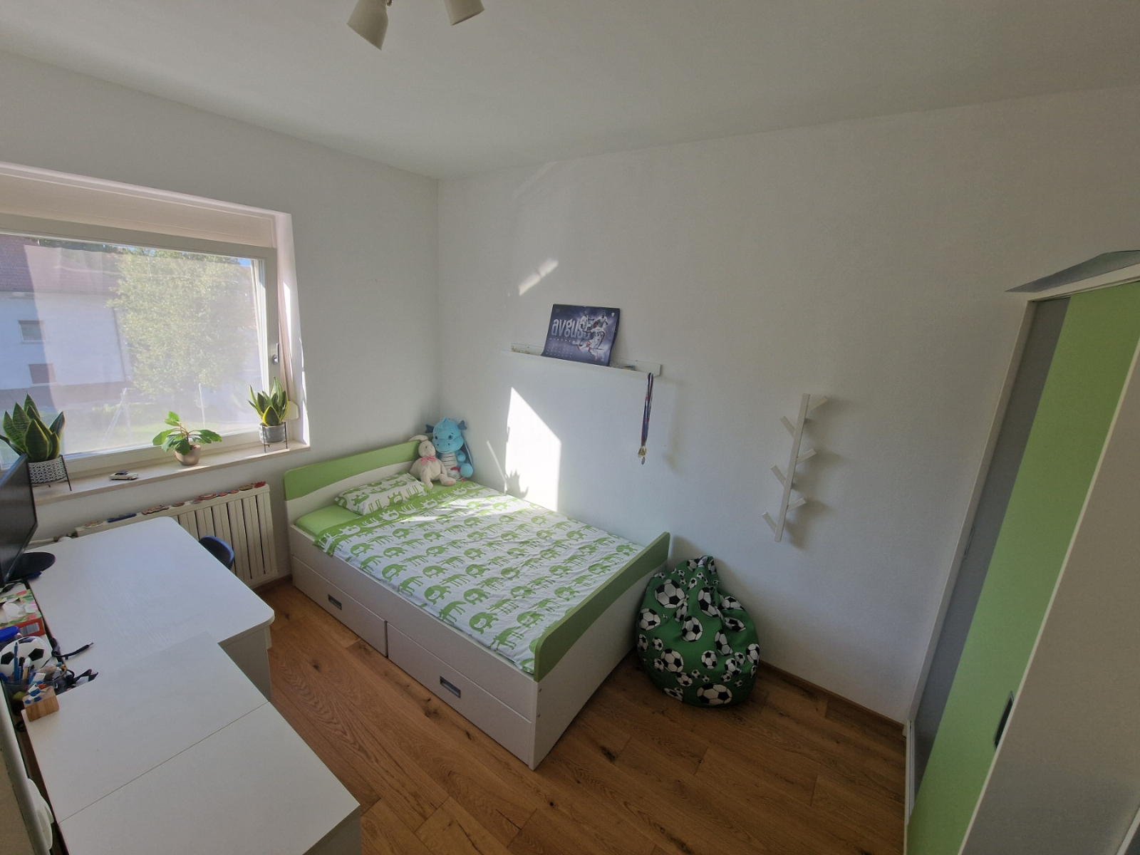 Schlafzimmer 2 (Bettgröße 120×200 cm)