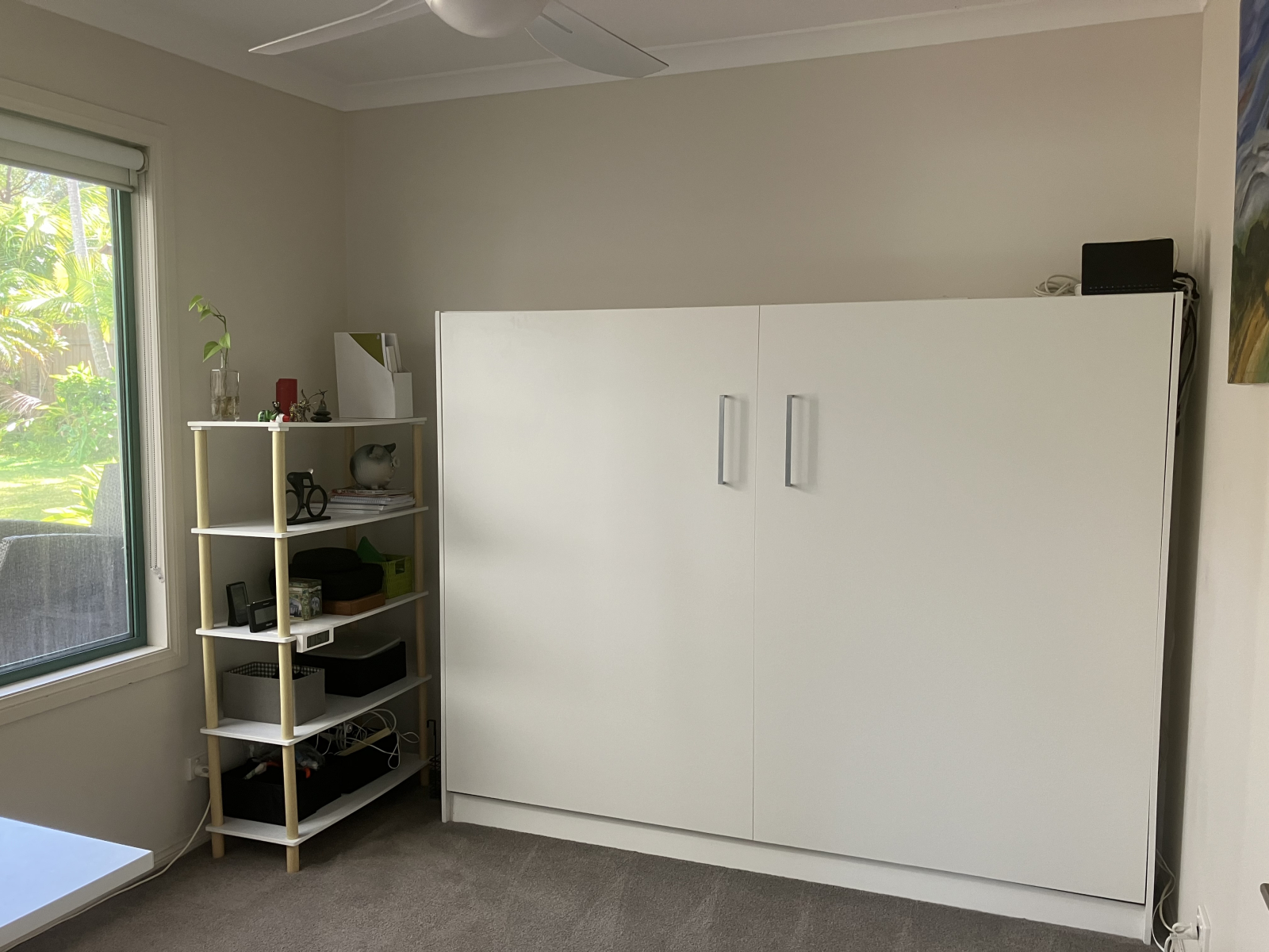 3. Schlafzimmer - Queensize-Murphy-Bett in der Wand, also sehr flexibel.