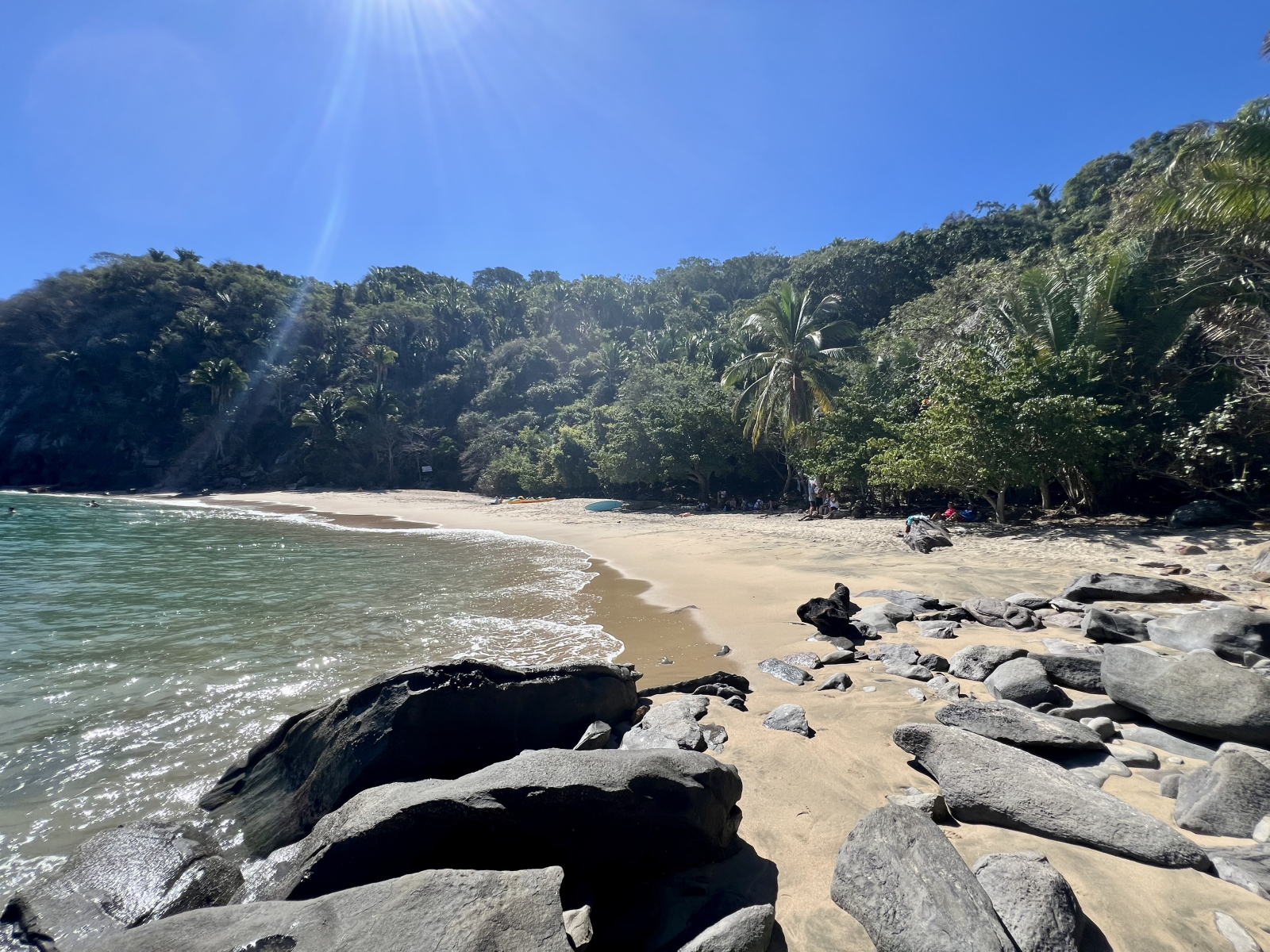 Playas vírgenes cercanas