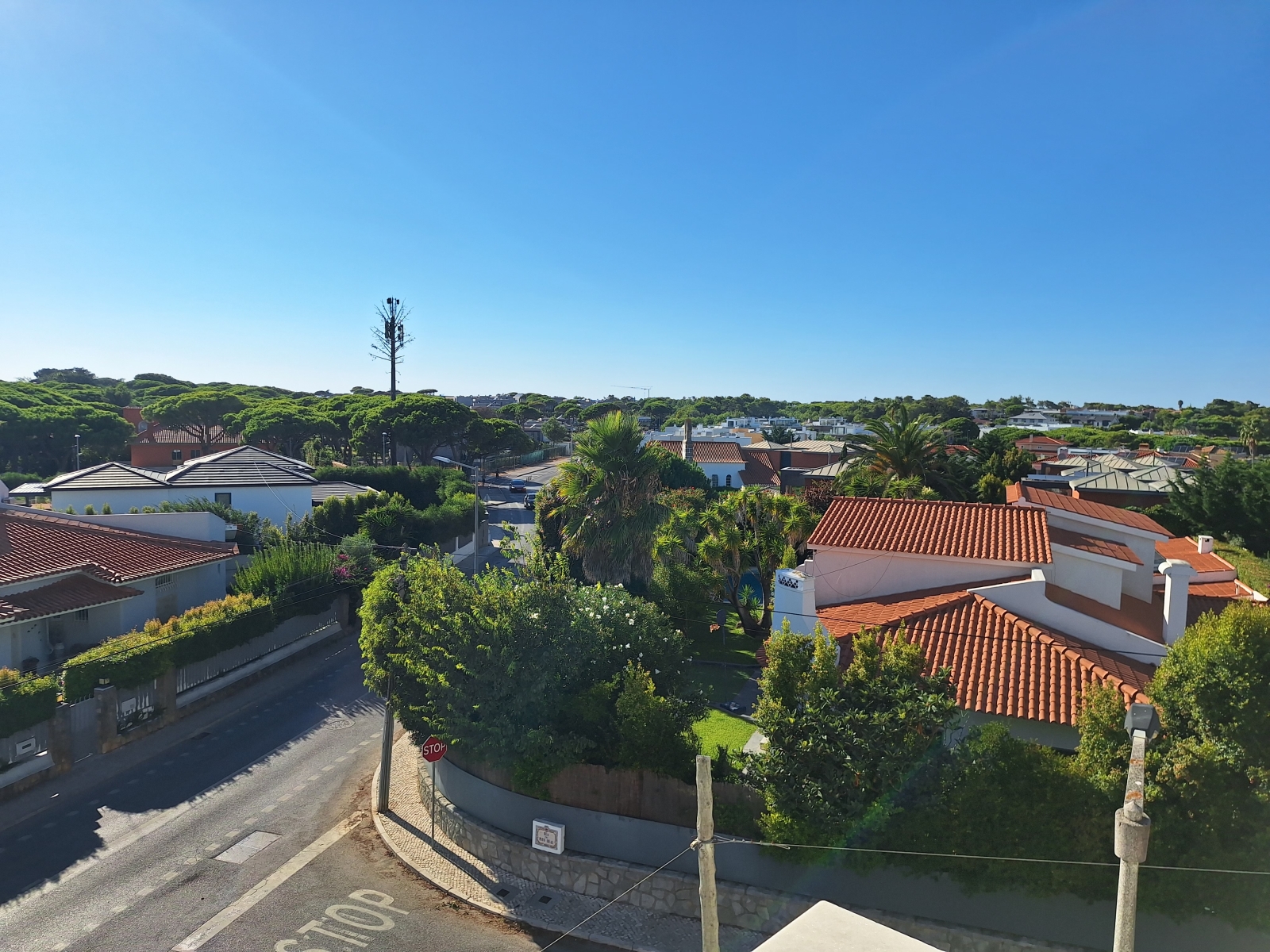 Apartamento de 3 quartos, 5m de carro da praia e 7m de carro até o centro