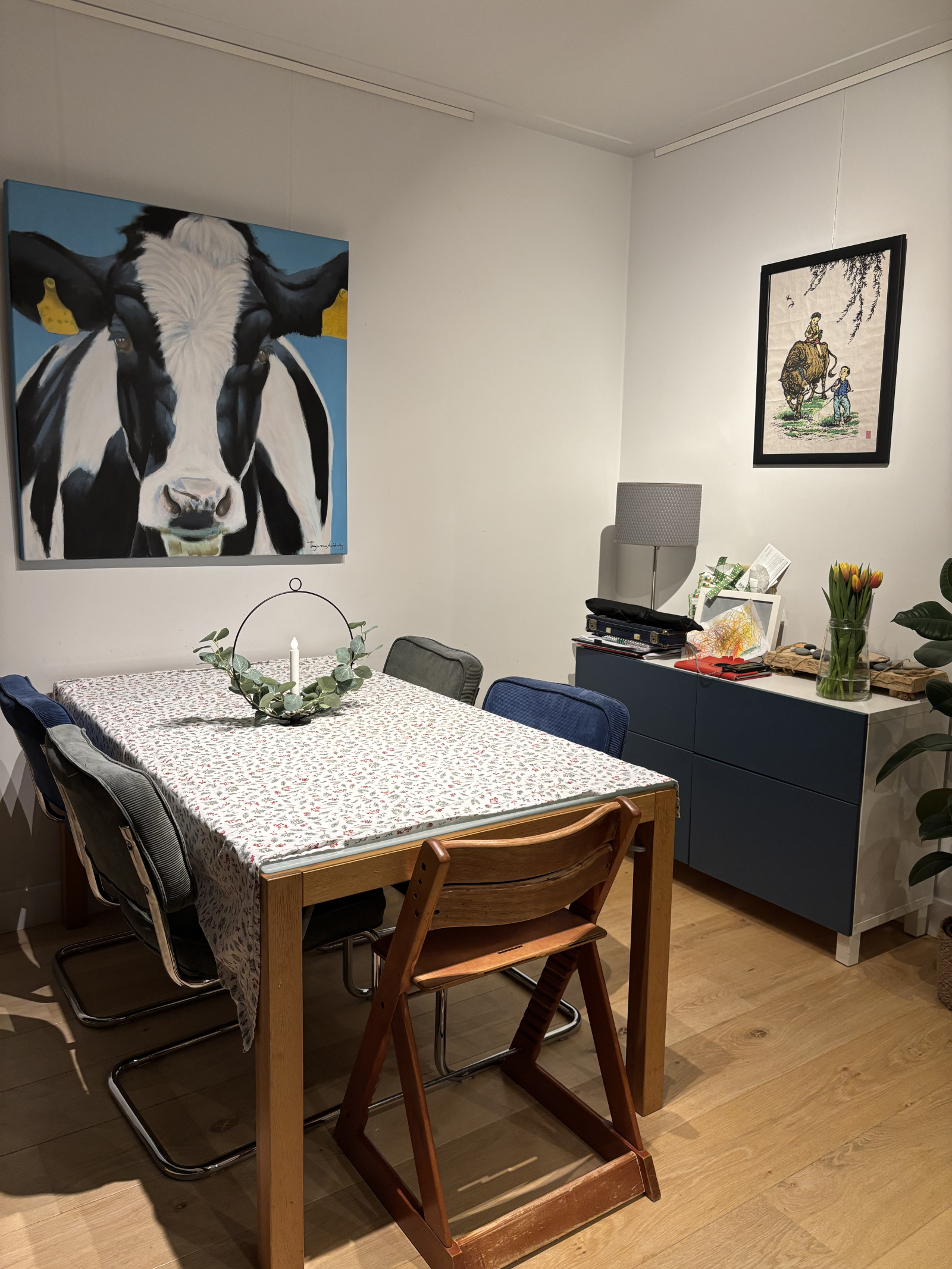 Dining area. Seats 4 comfortably, can seat 6 + 2 at the kitchen island/bar