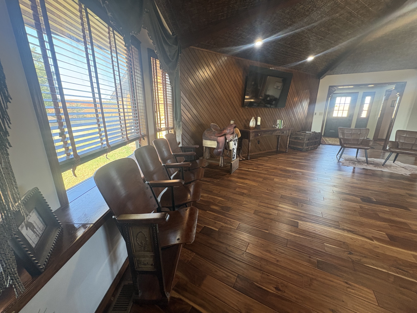 Grande maison de ranch sur un terrain - 12 personnes dorment !