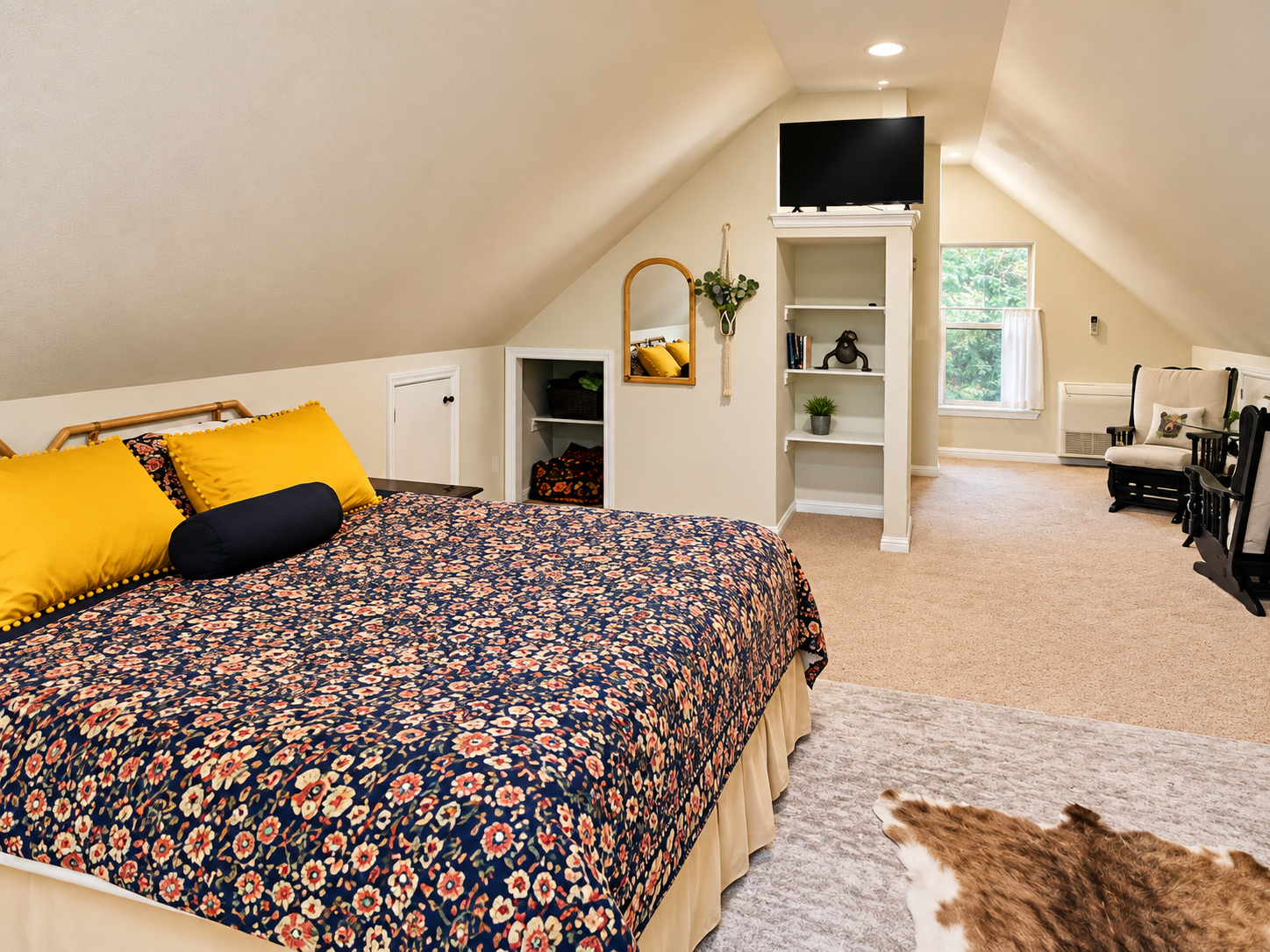 Small cabin near wineries, ski resort, and lakes